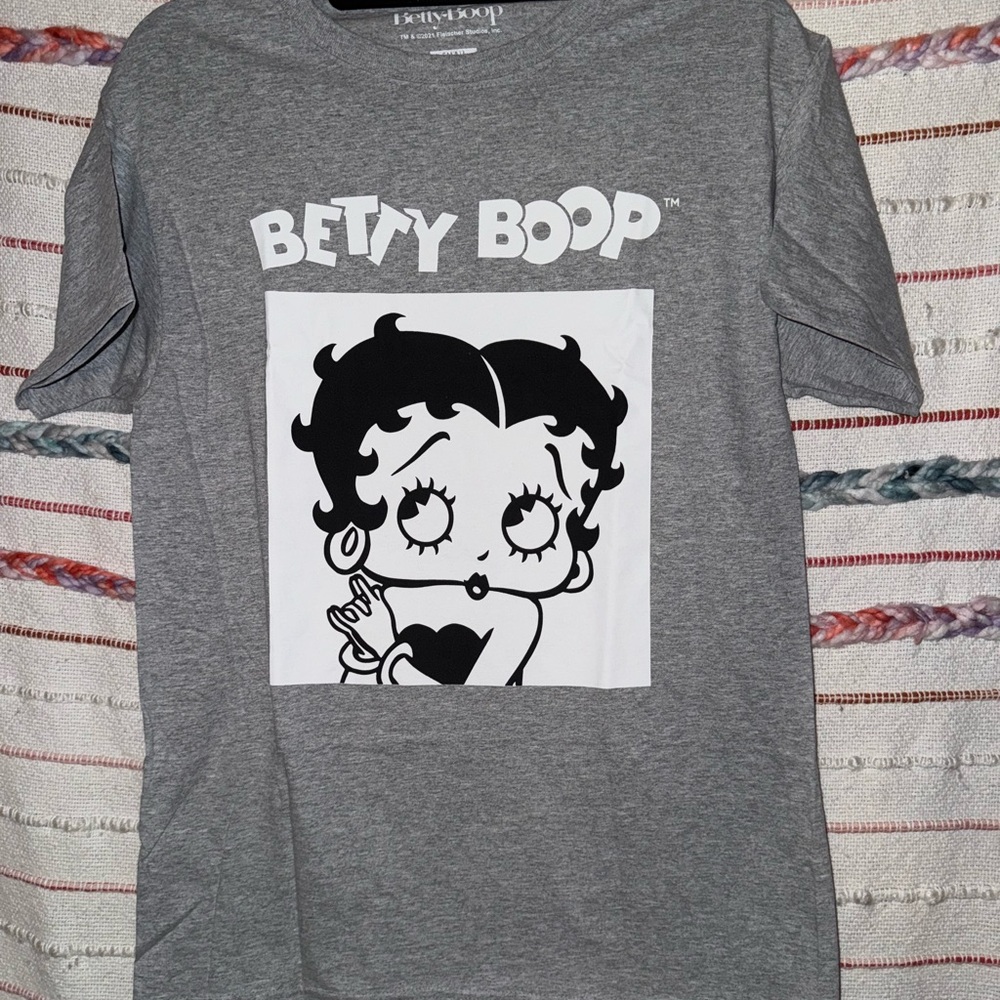 Betty Boop Charcoal T-Shirt - Size Medium‎
